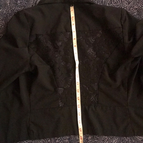 Crop asymmetrical blazer - Picture 9 of 9